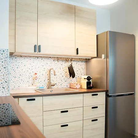 Shm With Ac And Teracce Apartament *